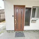 270050276-11