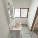 270050276-9