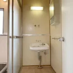 270050403-9