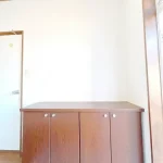 270050406-16