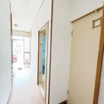 270050756-18