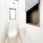 270051028-8