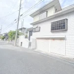 270051102-1