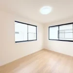 270051347-11