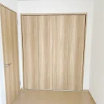 270032911-15