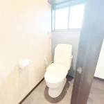 270037351-8
