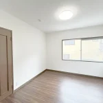 270037933-26