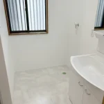 270038975-9