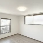 270040102-17