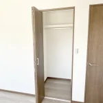 270040102-30