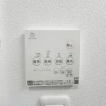 270044033-32