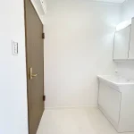 270044610-32
