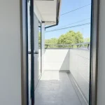 270044738-18