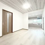 270045321-1