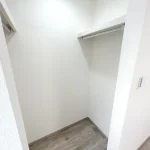 270045628-18