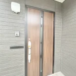 270046590-11
