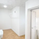 270047080-16
