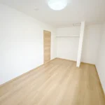 270047563-24