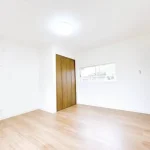 270047852-18