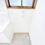270047978-10