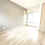 270048061-16