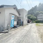 270048994-18