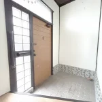 270050082-12