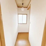 270050744-31