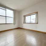 270050834-18