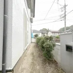 270051305-32