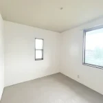 270051813-17