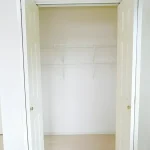 270052885-18