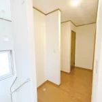 270040917-32