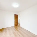 270047996-24