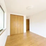 270049685-16