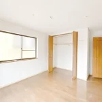 270049685-24