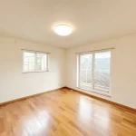 270050825-18