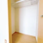 270050984-16
