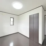 270051075-17