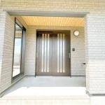 270051748-11