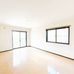270052039-32