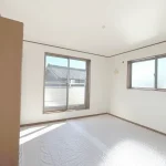 270052048-15