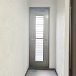 270052246-28