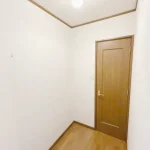 270052796-30