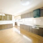 270053692-1