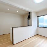 ECF-20260621-9615328_sala_de_estar_com_cozinha_americana-1.jpg