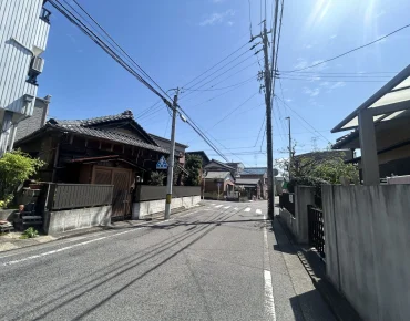 B03033-000117-270670-0