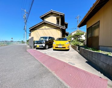 ECF-20260620-62730119_estacionamento_externo-1.jpg
