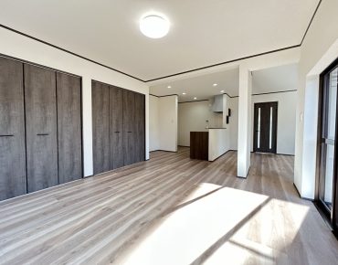 ECF-20260621-32466194_sala_de_estarcozinha_integrada-1.jpg